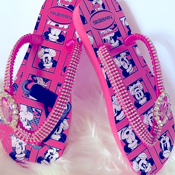 NWT Havaianas Pink/Black color Flats Size 7/8 - Picture 1 of 5